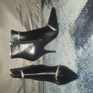 BCBG MaxAxria Black Leather High Heel Ankle Boots - Size 10 / 10B